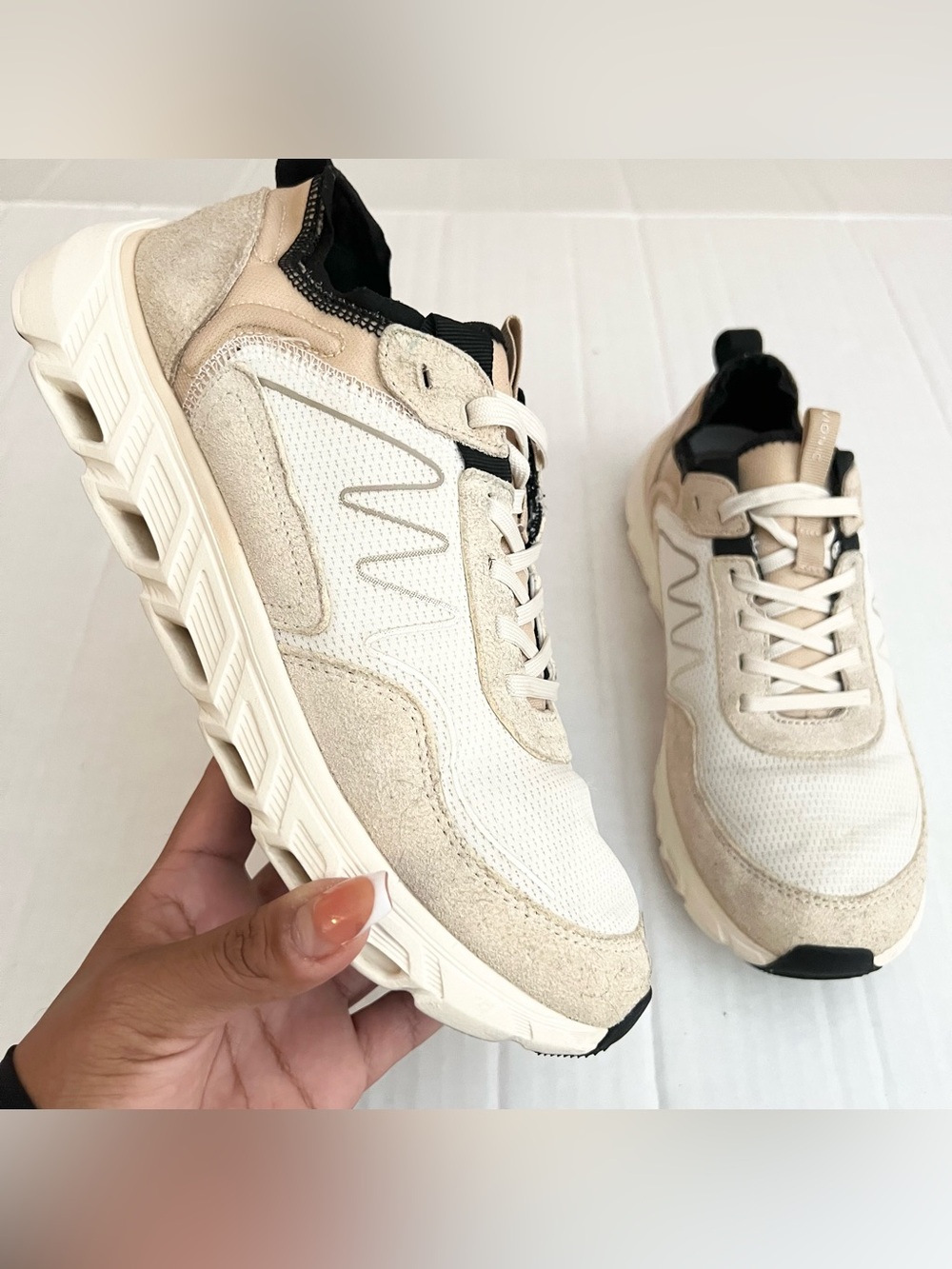 Vionic | Nimble Lace Up Sneaker Running Shoes